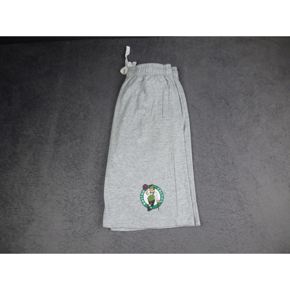 NBA UNK Boston Celtics Mens XL Gray Sweat Shorts Lucky Leprechaun Basketball